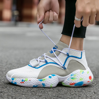 Σύγχρονα αθλητικά παπούτσια με επίπεδη σόλα για άνδρες και γυναίκες