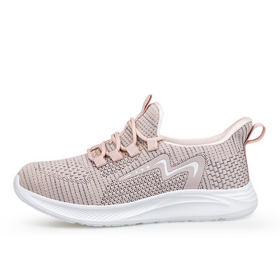 Adidași sport dintr-o rețea pentru bărbați și femei