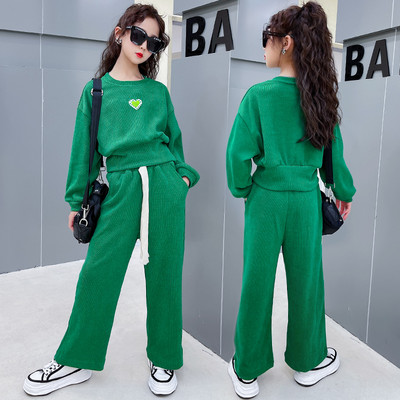 Καθημερινό σετ για κορίτσια - δύο μοντέλα