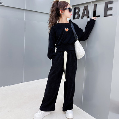 Καθημερινό σετ για κορίτσια - δύο μοντέλα