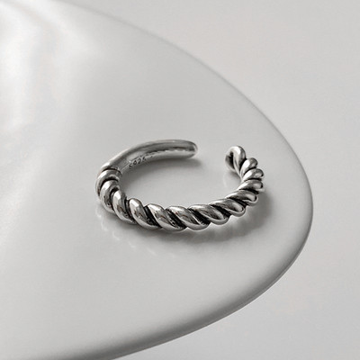 Ασημί γυναικείο casual δαχτυλίδι λεπτό μοντέλο