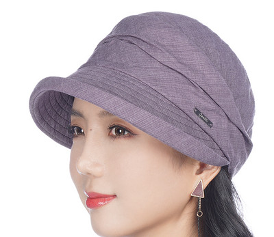 Γυναικείο καπέλο με μεταλλικό στοιχείο