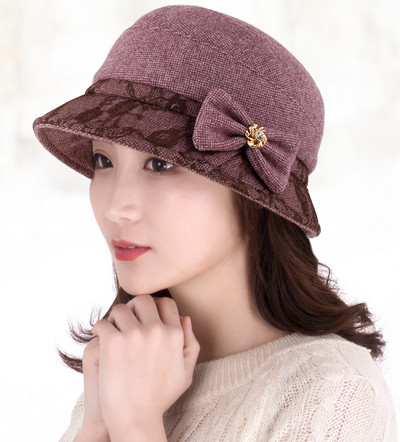 Γυναικείο καπέλο  με κορδέλα και μεταλλικό στοιχείο