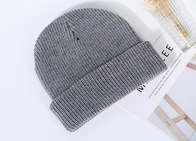 Ανδρικό καπέλο σε πολλά χρώματα, κλασικό και με επιγραφή