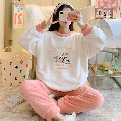 Дамска пижама от две части-различни модели