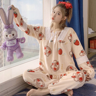 Дамска пижама от две части-различни модели