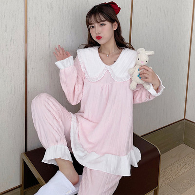 Стилна дамска пижама с бродерия от две части