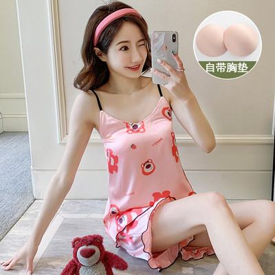 Дамска нощница или пижама с апликация