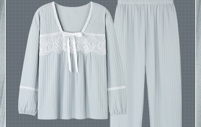 Дамска пижама с дълъг ръкав и къдри