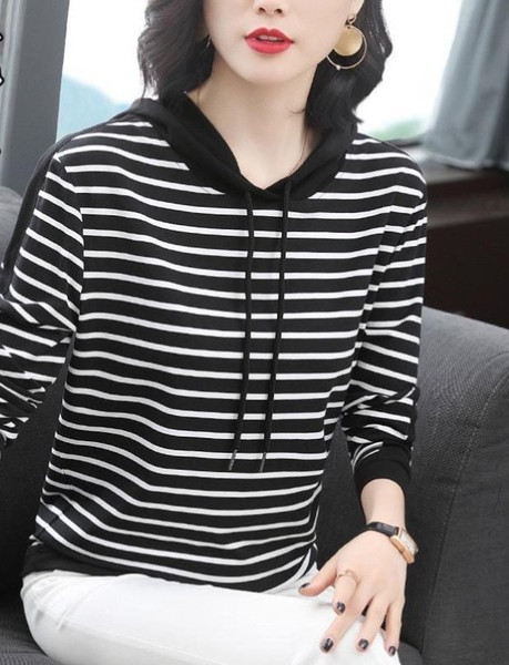 Alkalmi női csíkos pulóver több színben