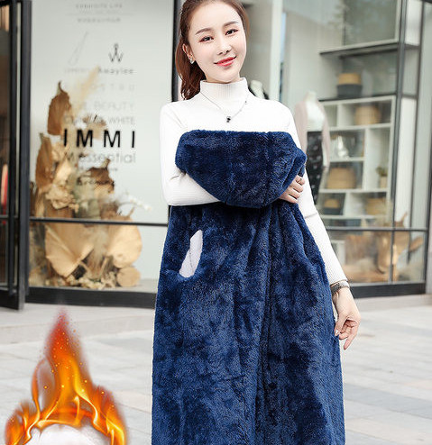 Új modell női téli kabát kapucnival és meleg béléssel