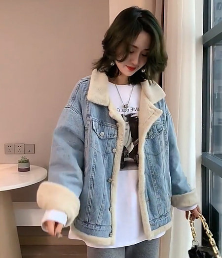 Jachetă modernă de denim de damă cu căptușeală din puf