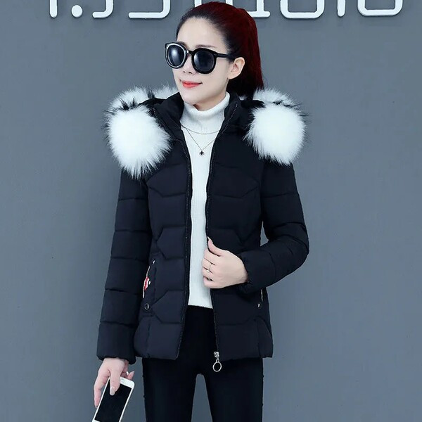 Jachetă scurtă de zi cu zi pentru femei, cu glugă și puf