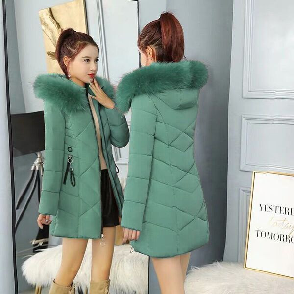 Încălzitor lung de iarnă cu glugă - model montat