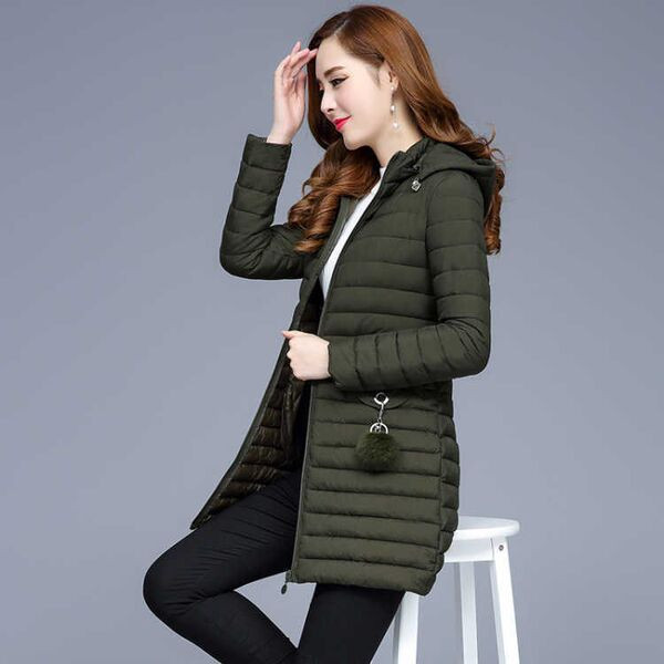 Női alkalmi kabát kapucnival és pehellyel