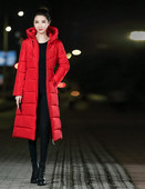 Sima modell női téli kabát kapucnival