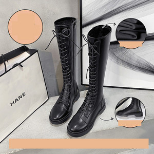 Висока дамски ботуши от изкуствена кожа с връзки