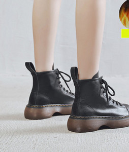 дамски боти тип кубинки с масивна подметка