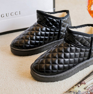 Дамски боти с топъл хастар в три цвята