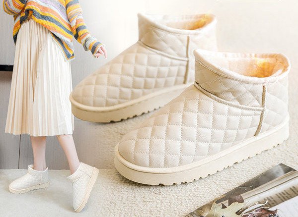 Дамски боти с топъл хастар в три цвята