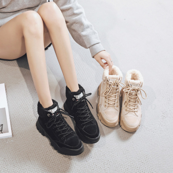 Дамски топли боти с емблема и връзки