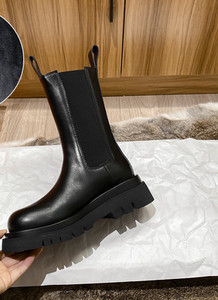 Модерни дамски боти от еко кожа с ластици