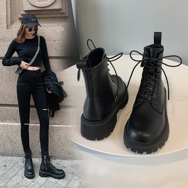 Черни дамски боти с груба подметка и връзки
