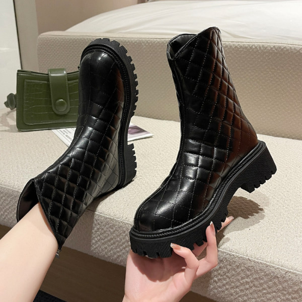 Модерни дамски боти изчистен модел от еко кожа