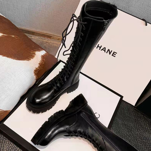 Високи ботуши до коляното тип кубинки с връзки и груба подметка