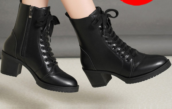 Női őszi-téli csizma vastag, négyzet alakú sarokkal és fűzővel