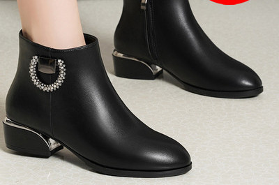 Modern csizma eco bőrből vagy öko velúrból