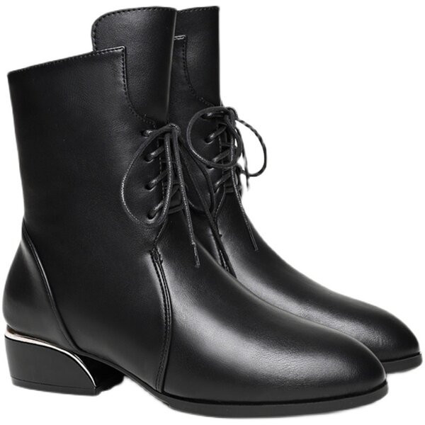 Női bőrcsizma új modellje, szögletes sarokkal, fekete színben