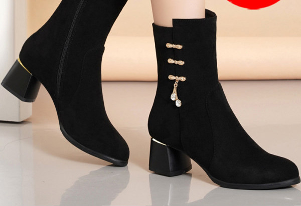 Női lekerekített velúr csizma vastag, négyzet alakú sarokkal