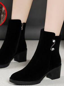 Öko velúrból készült női csizma fém díszítéssel - különböző modellek