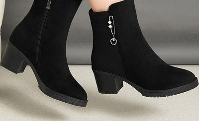 Női csizma öko velúrból 6 cm sarokkal - többféle modell