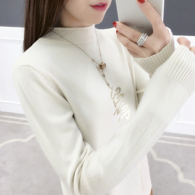 Alkalmi női pulóver magas gallérral és felirattal