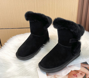 Női csizma meleg béléssel és pehellyel - többféle modell