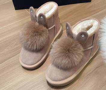 Női csizma meleg béléssel és pehellyel - többféle modell