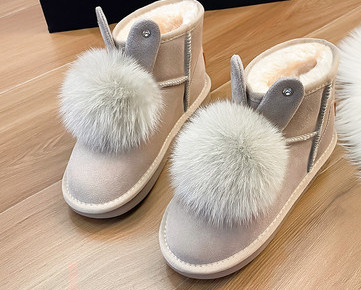 Női csizma meleg béléssel és pehellyel - többféle modell
