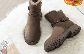 Ženske zimske čizme s kopčom i toplom postavom