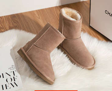 Női téli csizma meleg béléssel - többféle modell