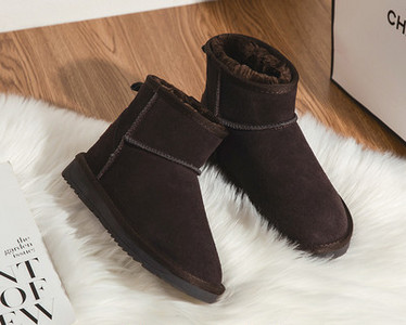 Női téli csizma meleg béléssel - többféle modell