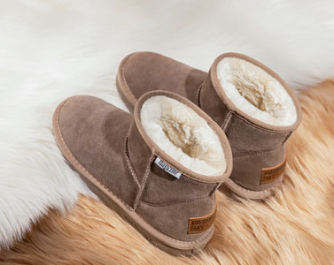 Női téli csizma meleg béléssel - többféle modell