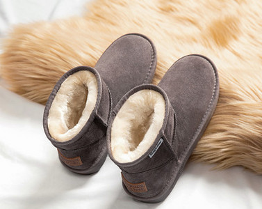 Női téli csizma meleg béléssel - többféle modell