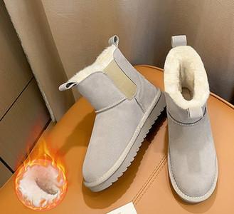 Γυναικείες χειμερινές μπότες με απαλή φόδρα - δύο μοντέλα