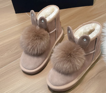 Γυναικείες χειμερινές μπότες με απαλή φόδρα - δύο μοντέλα