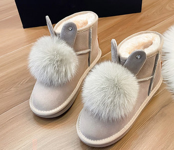 Γυναικείες χειμερινές μπότες με απαλή φόδρα - δύο μοντέλα
