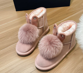 Öko-seemisnahast moodsad 3D elementidega naiste sulesaapad