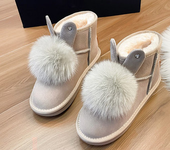 Öko-seemisnahast moodsad 3D elementidega naiste sulesaapad