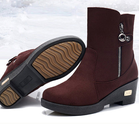 Női velúr csizma cipzárral